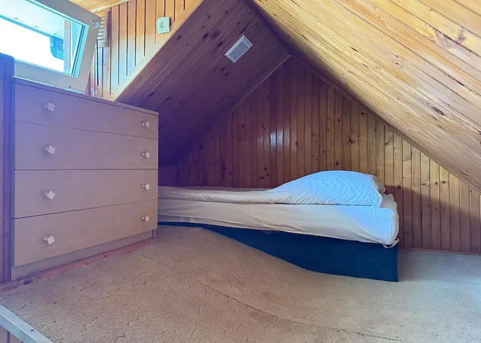 Lodge Zacisze Zygmuntowo *